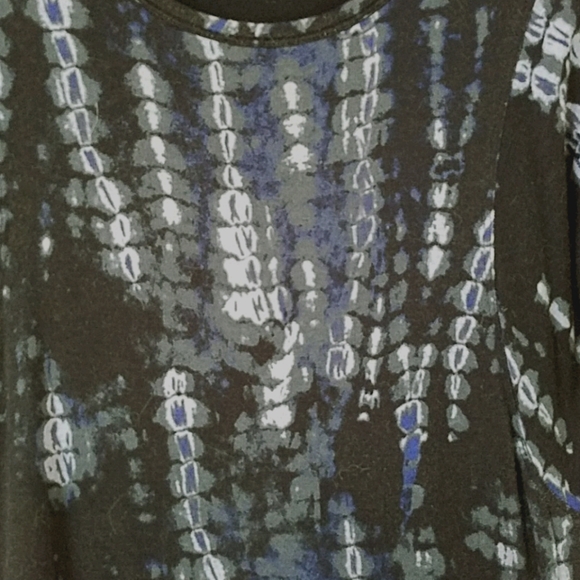 Cable & Gauge Women's Hi-Lo Tunic Top - Picture 2 of 7